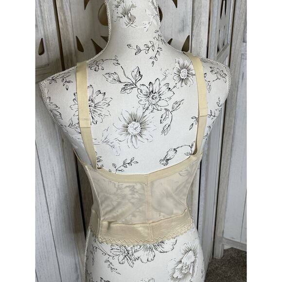 Carnival Peach Hook Loop Corset Bustier Lingerie Lace Size 36B - Picture 2 of 6